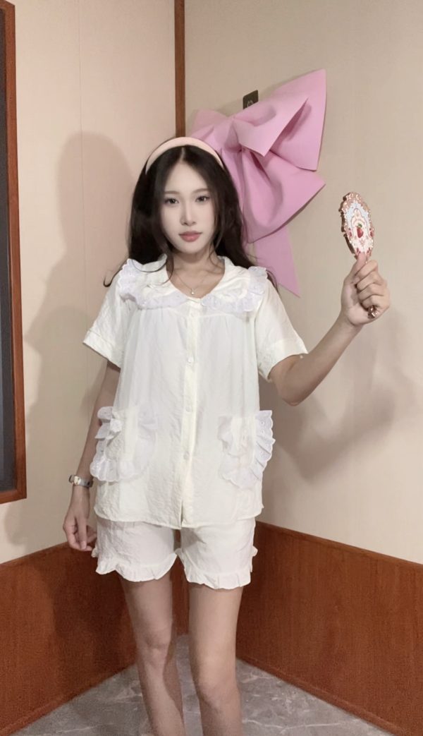 [HD08] Bộ đồ ngủ mặc nhà tay ngắn phối 2 túi viền ren trắng xinh xắn