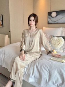 Top 7 Kiểu Đồ Ngủ Đẹp Hot Trend Cho Nàng Tự Tin Tỏa Sáng 2025
