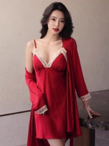 Đồ ngủ ren gợi cảm