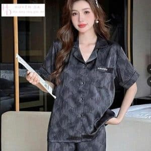 Pijama viền đen